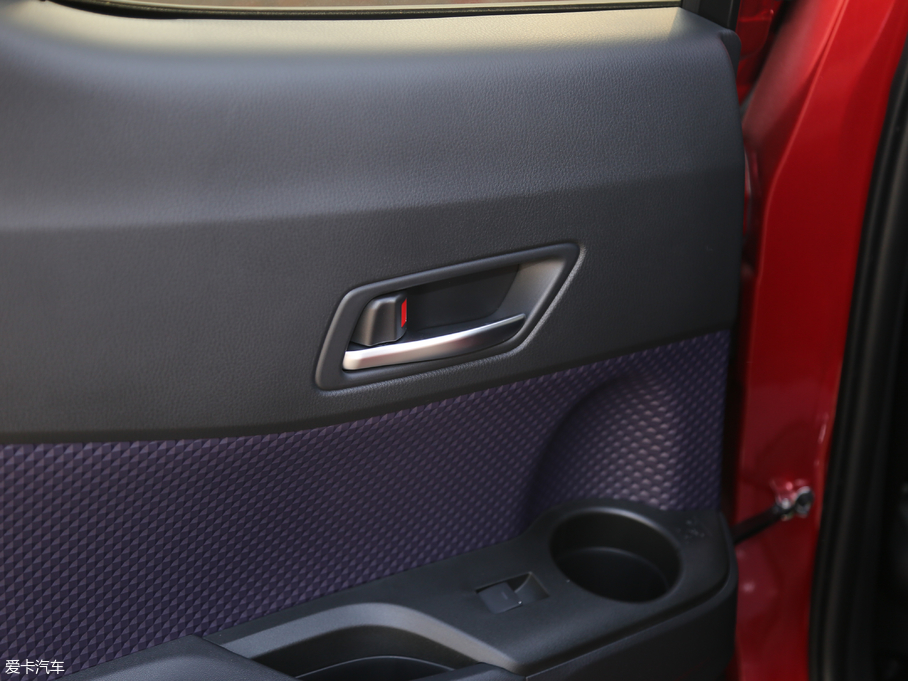 2018SC-HR 촰 2.0L CVTI VI