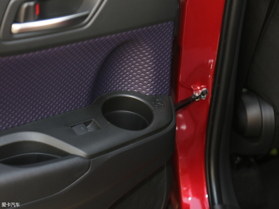 2018SC-HR 촰 2.0L CVTI(lng) (gu)VI