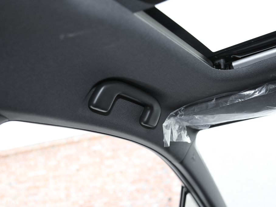 2018SC-HR 촰 2.0L CVTI VI