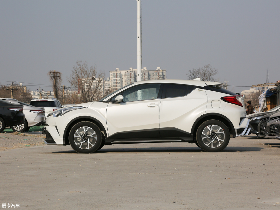 2018SC-HR 촰 2.0L CVTI(lng) VI