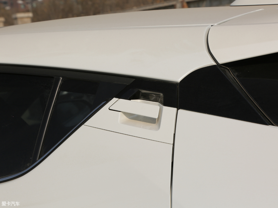 2018SC-HR 촰 2.0L CVTI VI