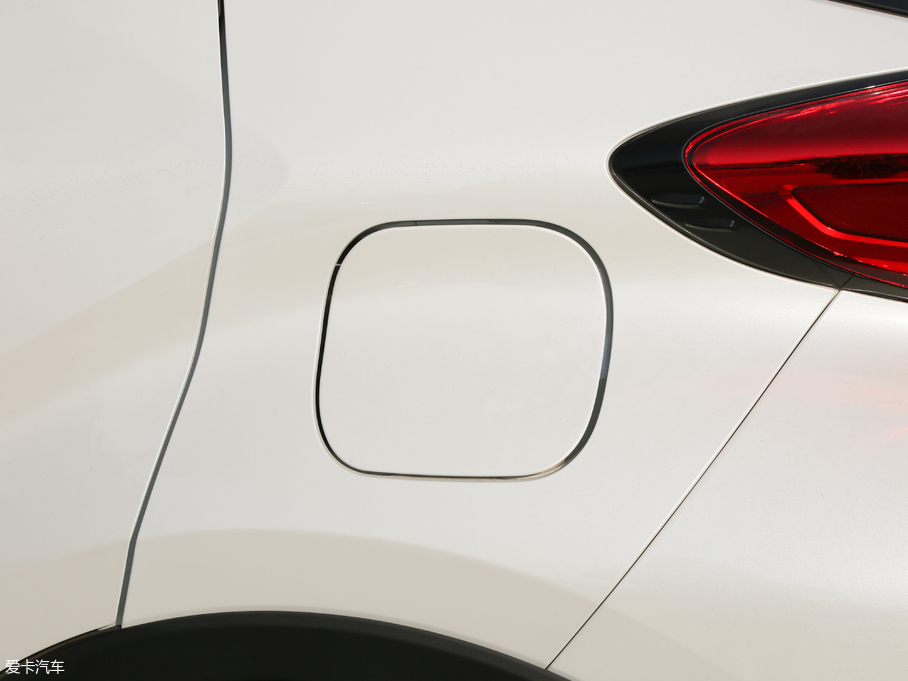 2018SC-HR 촰 2.0L CVTI VI