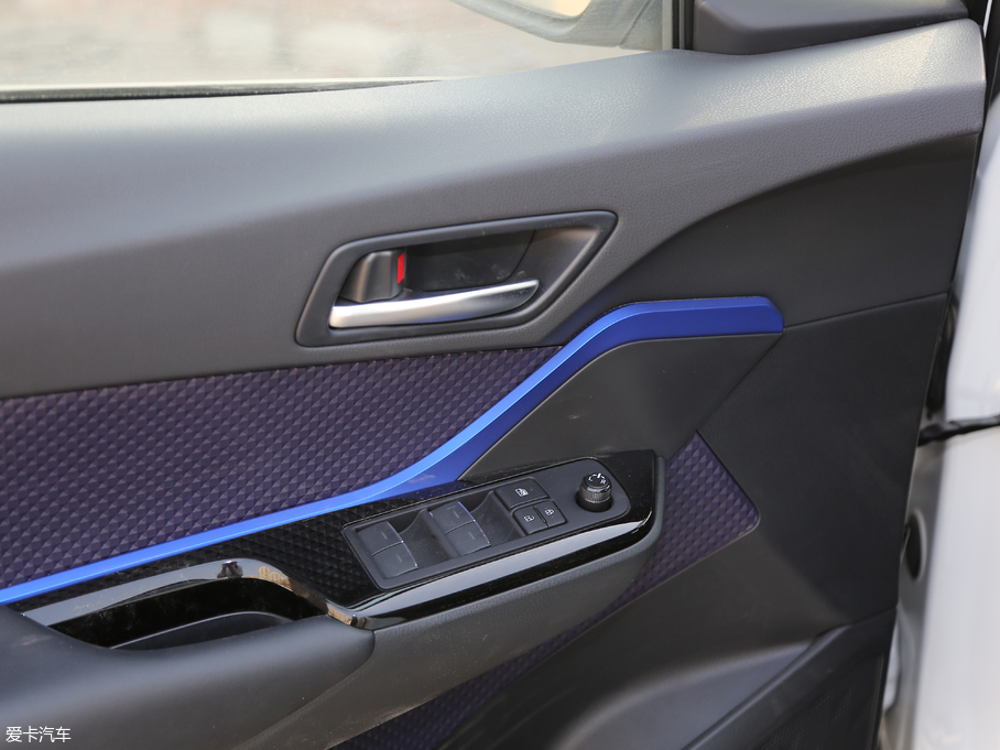 2018���S��C-HR �촰�� 2.0L CVT�����I���� ��VI