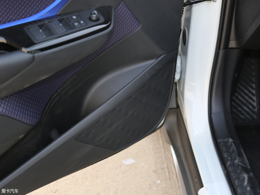 2018���S��C-HR �촰�� 2.0L CVT�����I���� ��VI