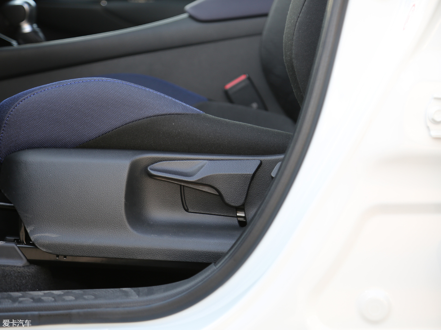 2018���S��C-HR �촰�� 2.0L CVT�����I���� ��VI