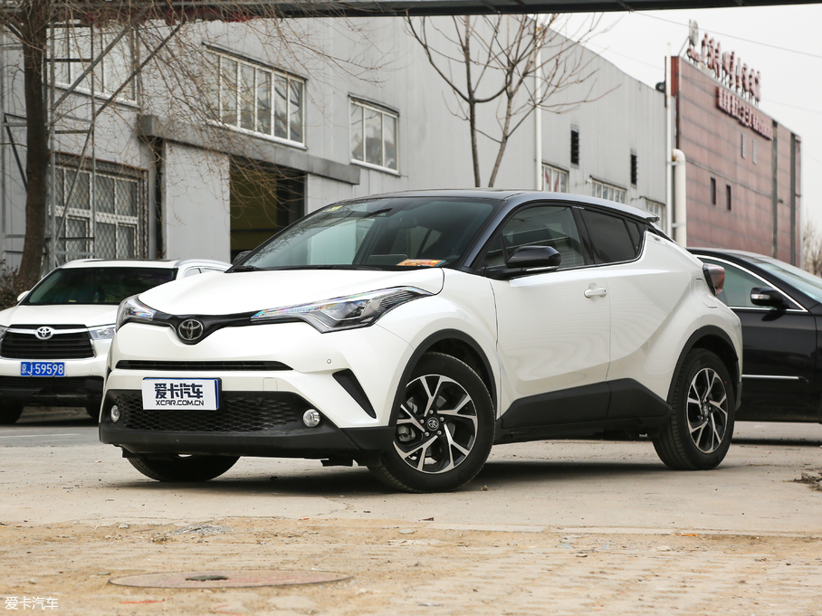 2018SC-HR 촰 2.0L CVTA VI