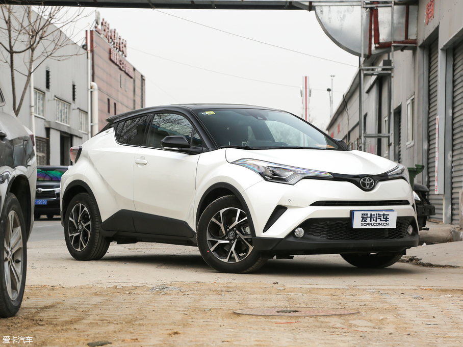 2018SC-HR 촰 2.0L CVTA VI