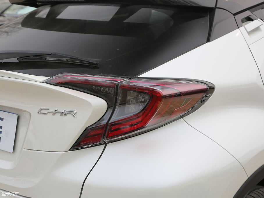 2018SC-HR 촰 2.0L CVTA (gu)VI