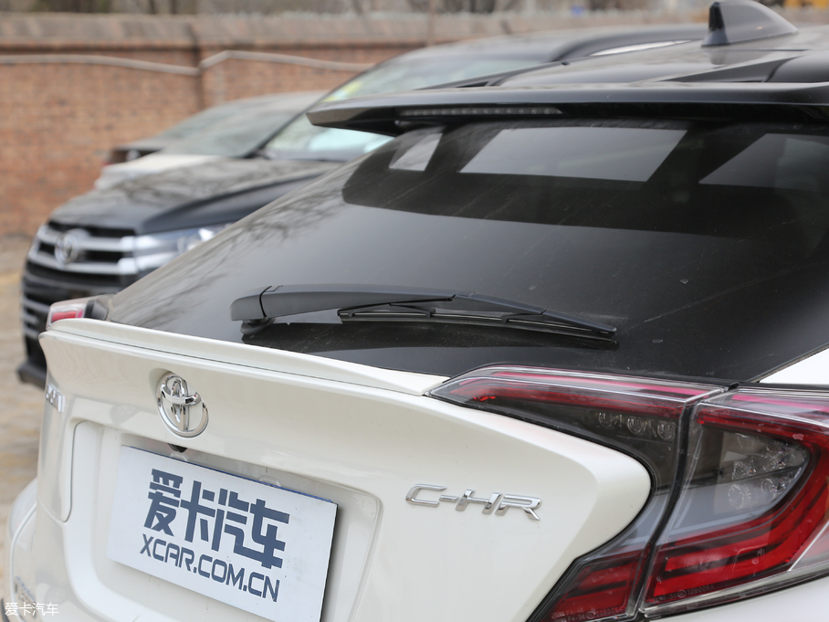 2018SC-HR 촰 2.0L CVTA VI