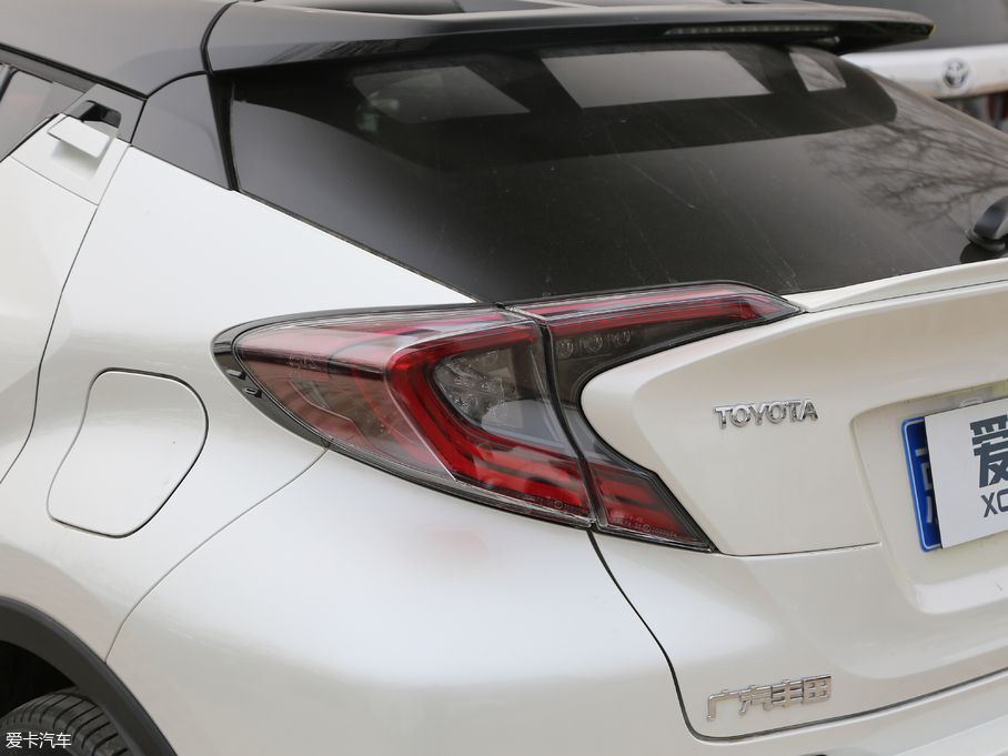 2018SC-HR 촰 2.0L CVTA VI