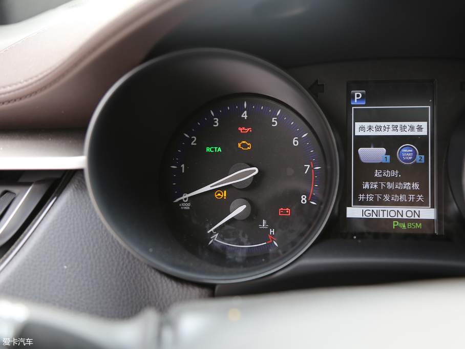 2018���S��C-HR �촰�� 2.0L CVT���A�� ��VI