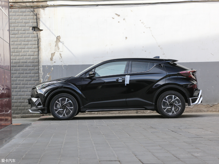 2018SC-HR 2.0L CVTܺA VI