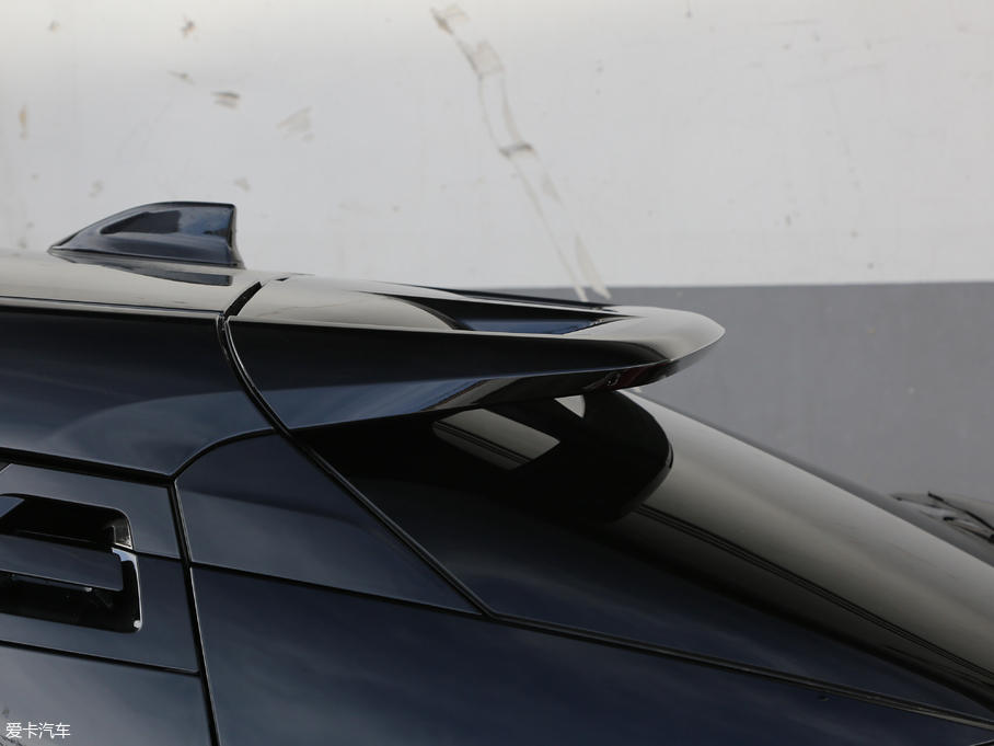 2018SC-HR 2.0L CVTܺA VI