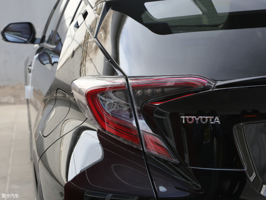 2018SC-HR 2.0L CVTܺA (gu)VI