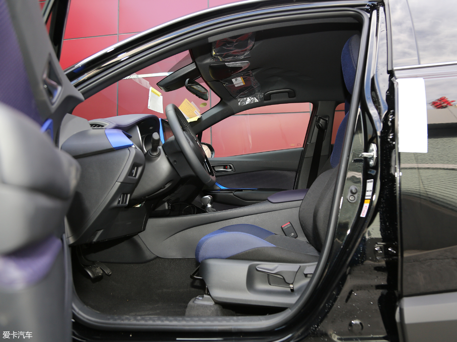 2018SC-HR 2.0L CVTܺA VI