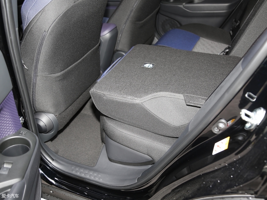 2018SC-HR 2.0L CVTܺA VI