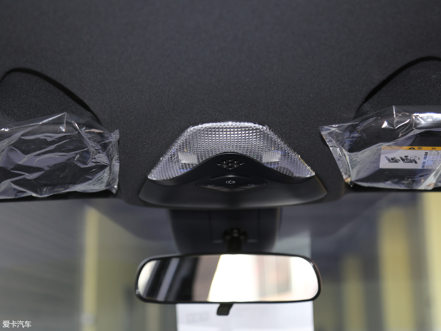 2018���S��C-HR 2.0L CVT���ܺ��A�� ��VI