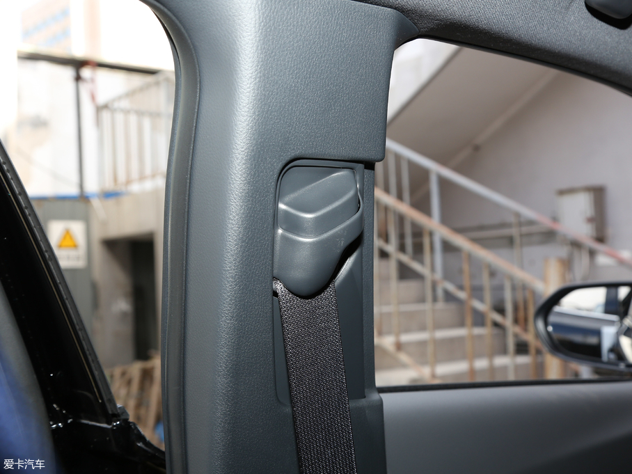 2018SC-HR 2.0L CVTܺA VI