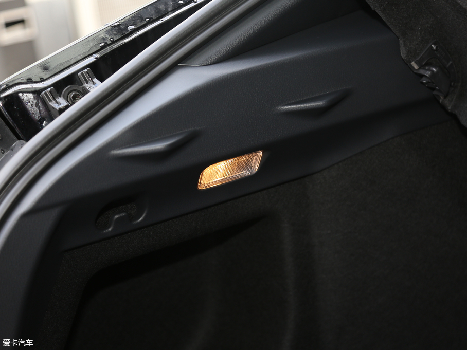 2018SC-HR 2.0L CVTܺA VI