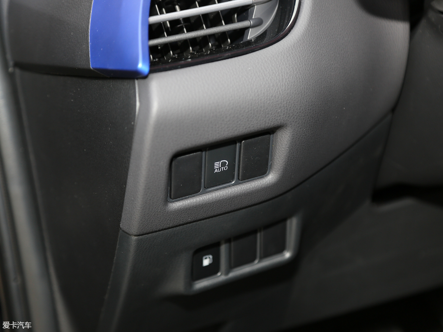 2018SC-HR 2.0L CVTܺA VI