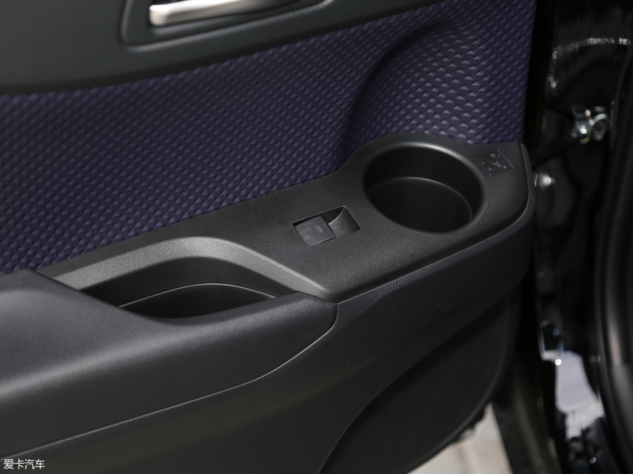 2018SC-HR 2.0L CVTܺA VI