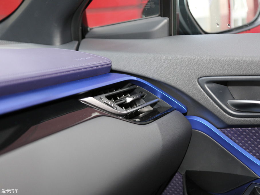 2018SC-HR 2.0L CVTܺA VI