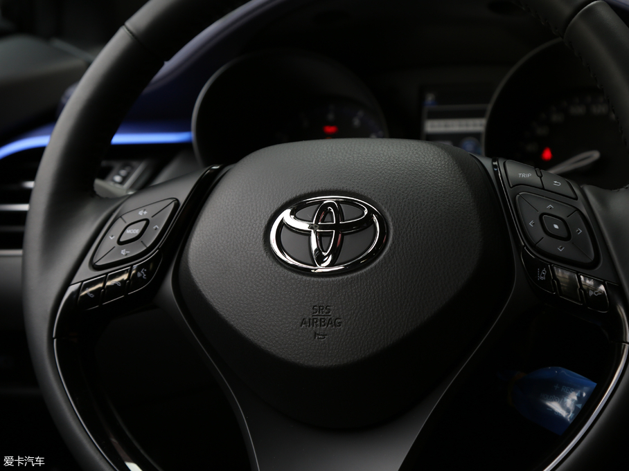 2018SC-HR 2.0L CVTܺA VI