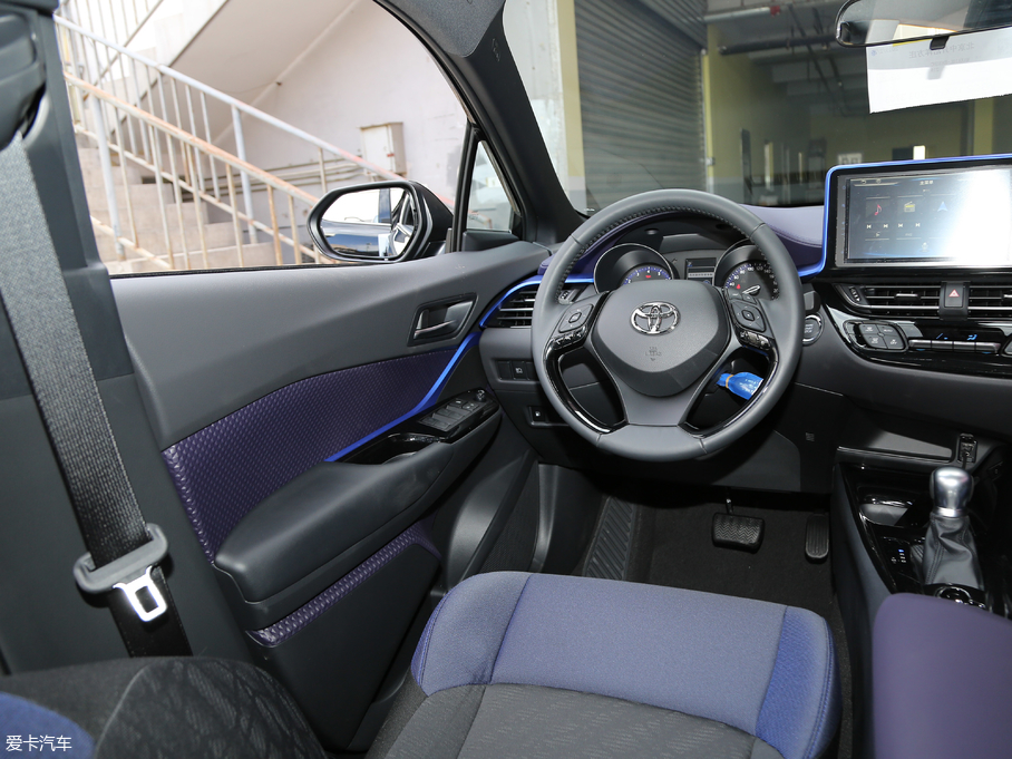 2018SC-HR 2.0L CVTܺA VI