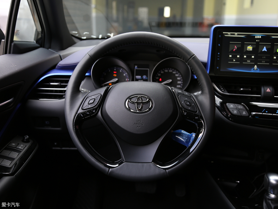 2018SC-HR 2.0L CVTܺA VI