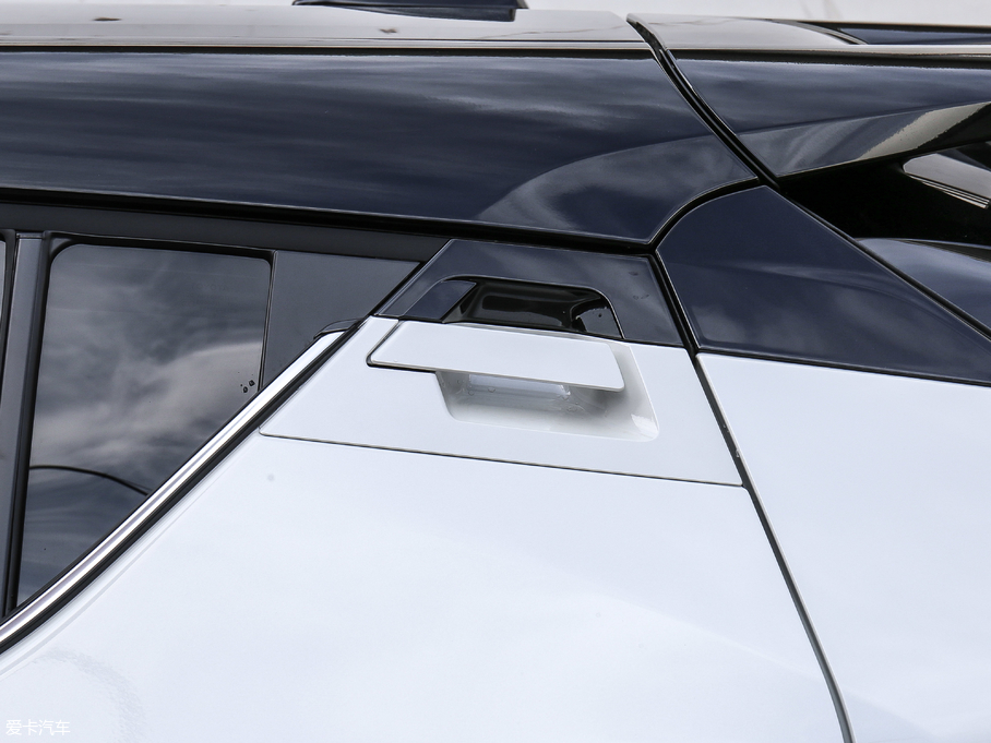 2018SC-HR 촰 2.0L CVTܺA VI