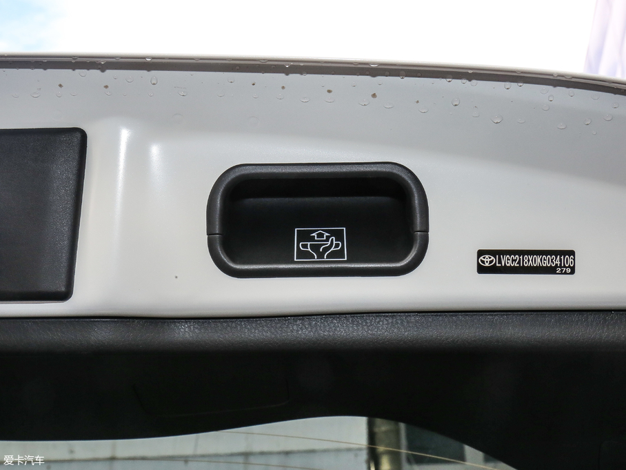 2018SC-HR 촰 2.0L CVTܺA VI