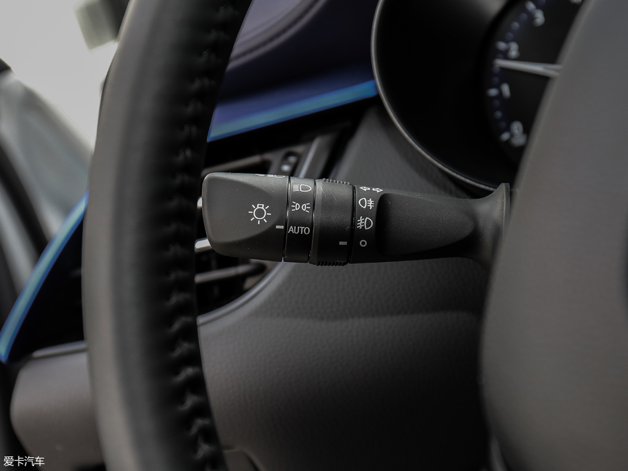 2018SC-HR 촰 2.0L CVTܺA VI