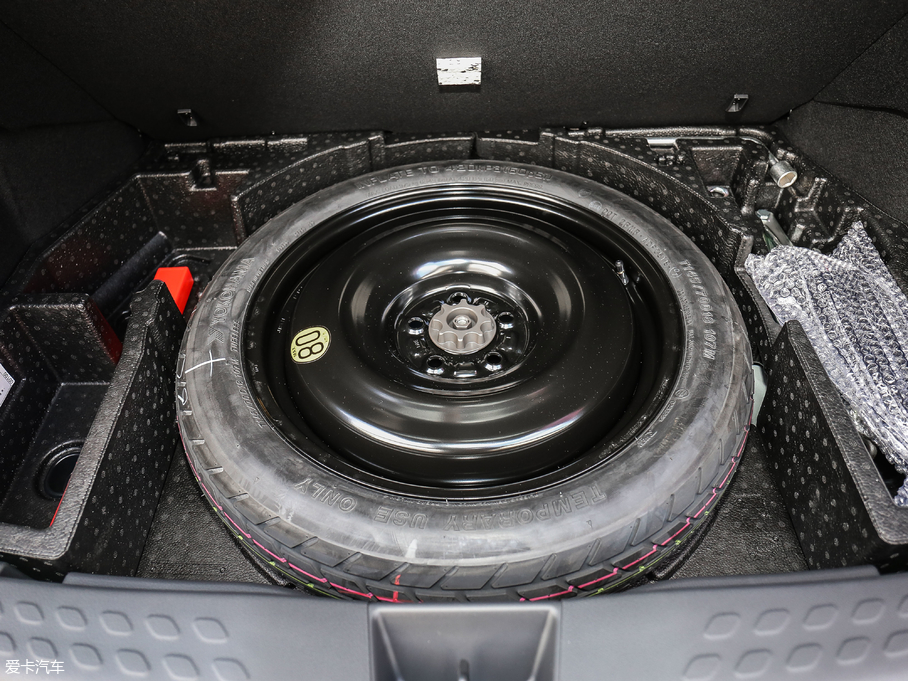 2018���S��C-HR �촰�� 2.0L CVT���ܺ��A�� ��VI