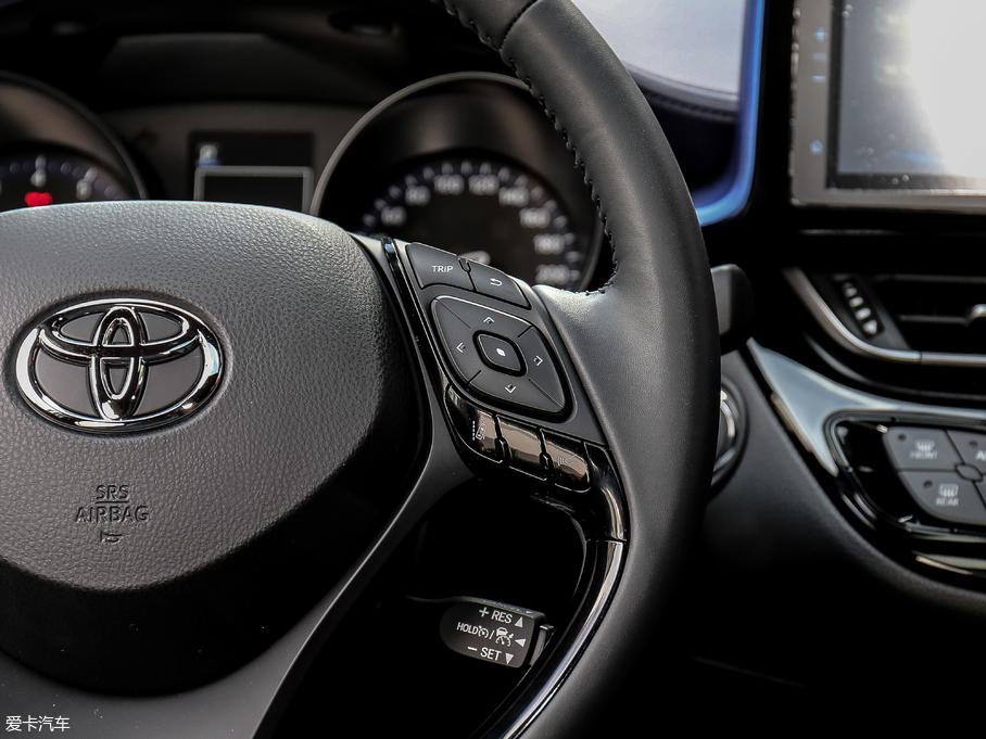 2018SC-HR 촰 2.0L CVTܺA V