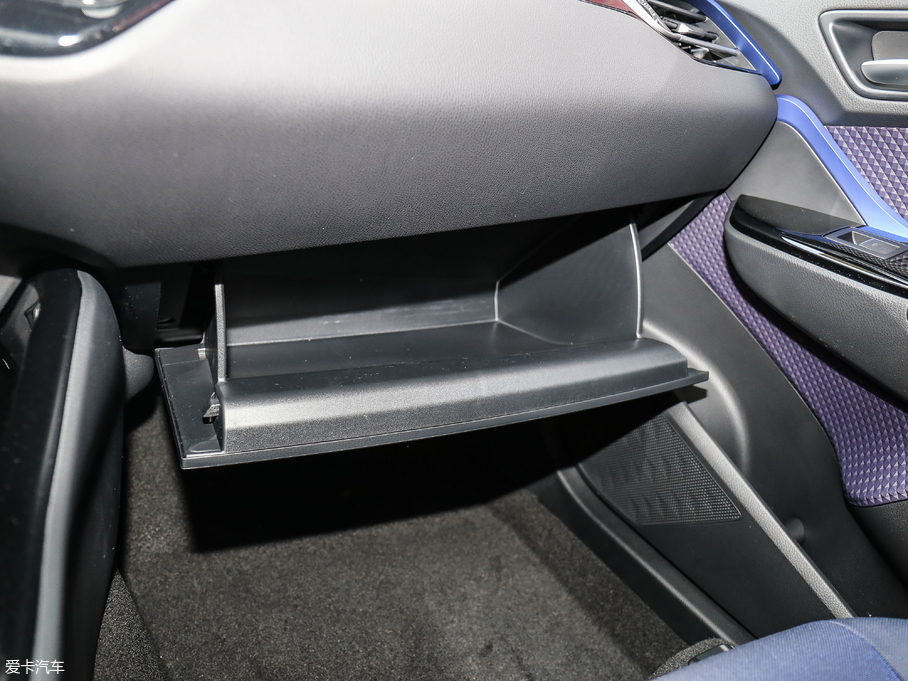 2018SC-HR 촰 2.0L CVTܺA V