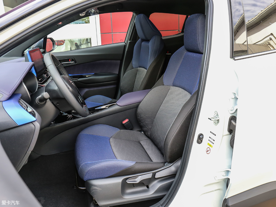 2018SC-HR 촰 2.0L CVTܺA V