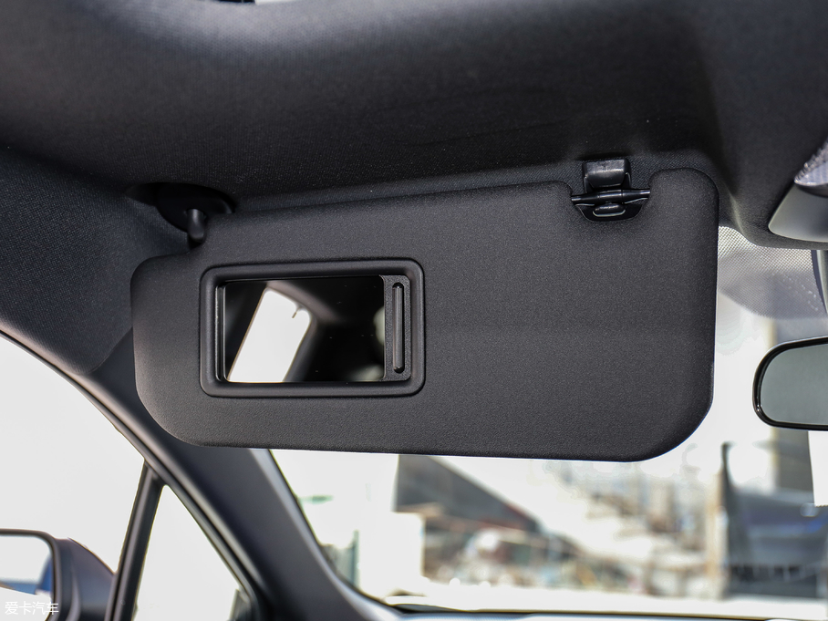 2018SC-HR 촰 2.0L CVTܺA V