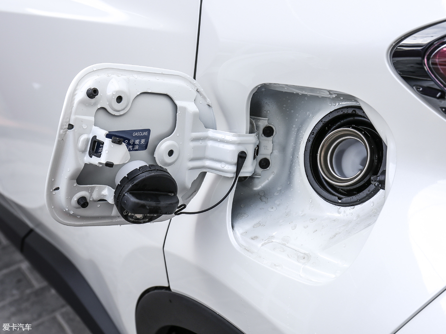 2018SC-HR 촰 2.0L CVTܺA V