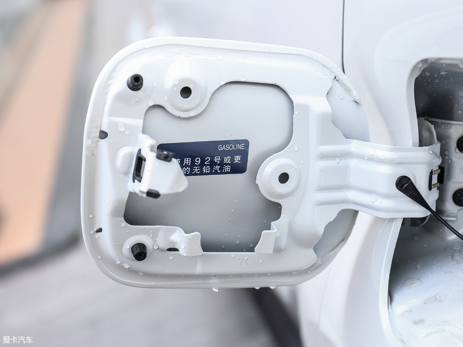 2018SC-HR 촰 2.0L CVTܺA V