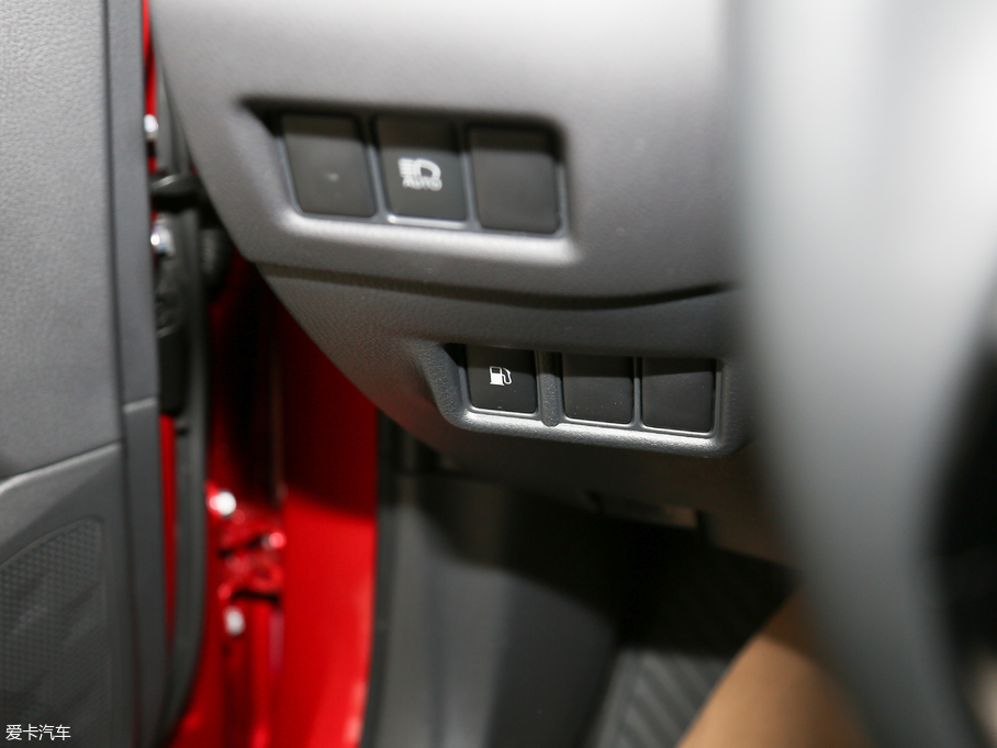 2018SC-HR 촰 2.0L CVTԽA V