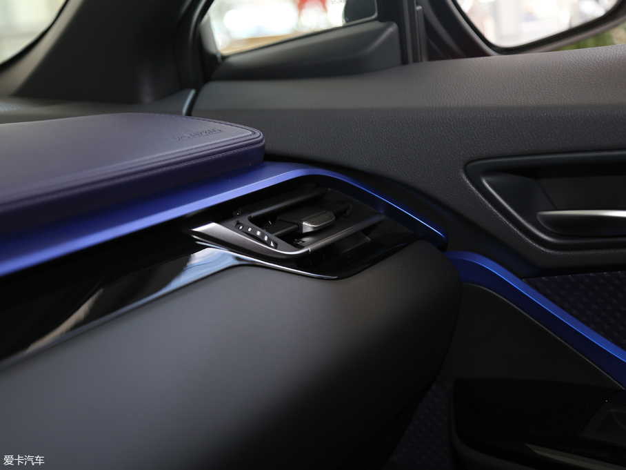 2018SC-HR 촰 2.0L CVTԽA V