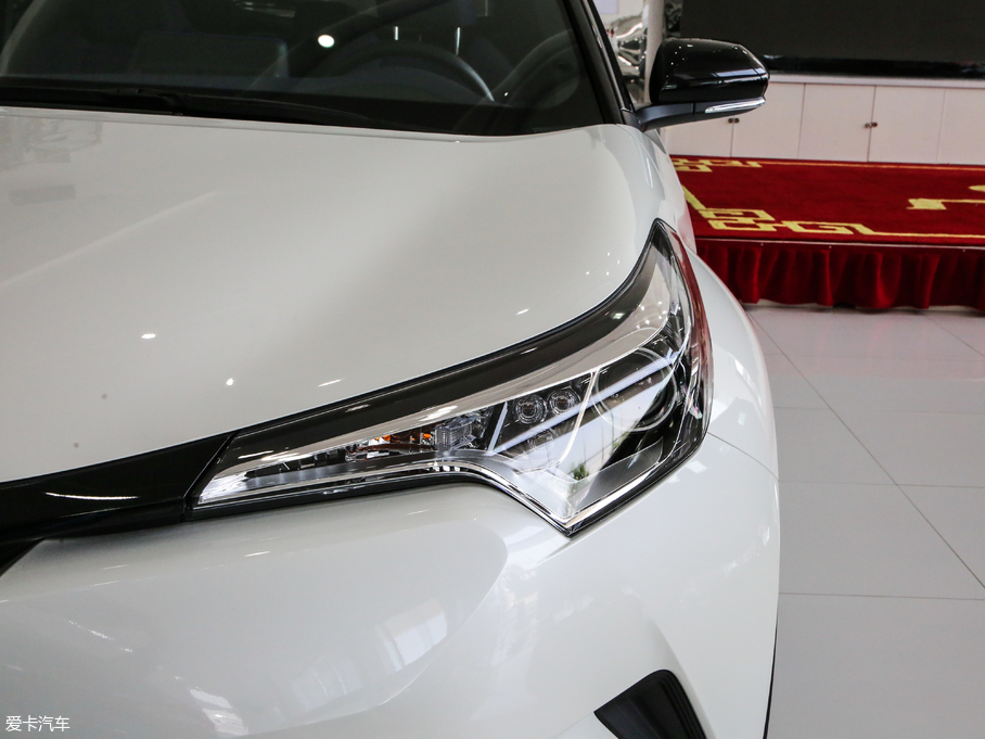 2018SC-HR 촰 2.0L CVTI V