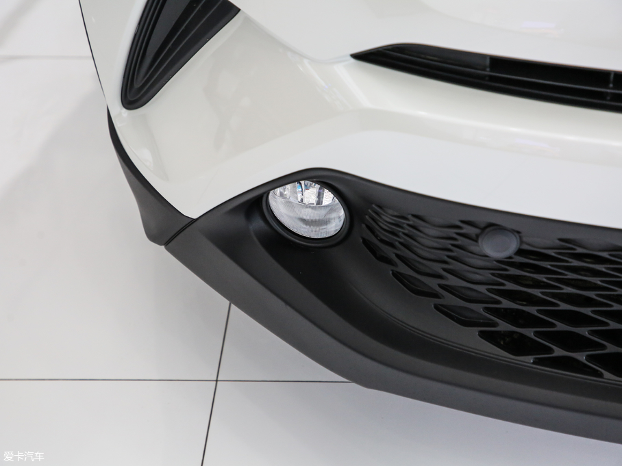 2018SC-HR 촰 2.0L CVTI V