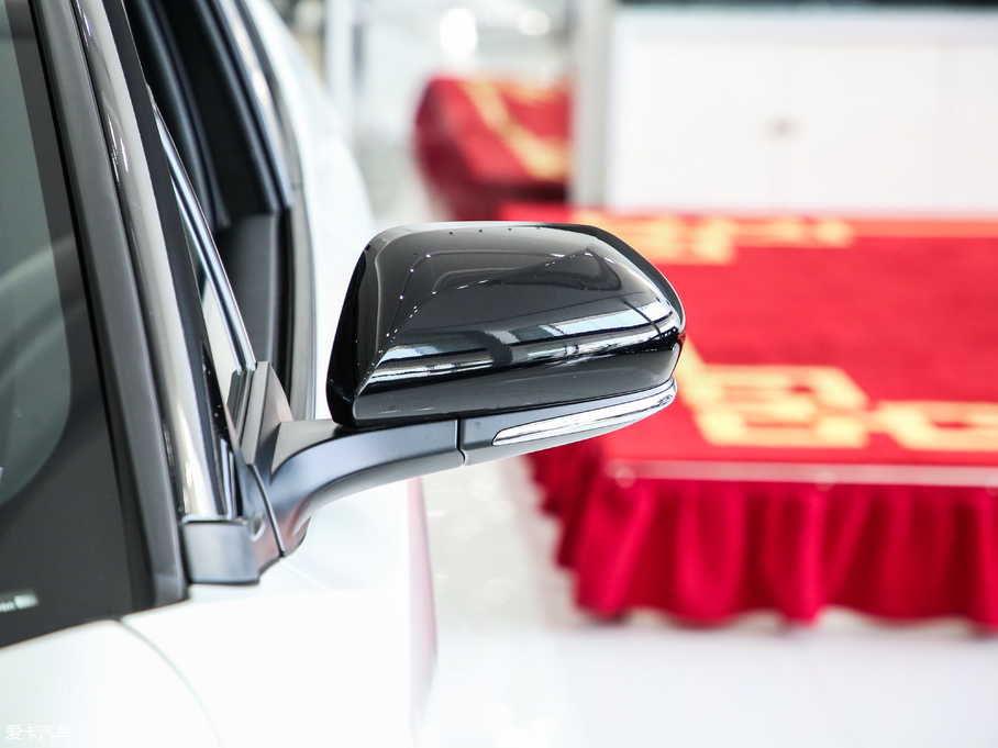 2018SC-HR 촰 2.0L CVTI V