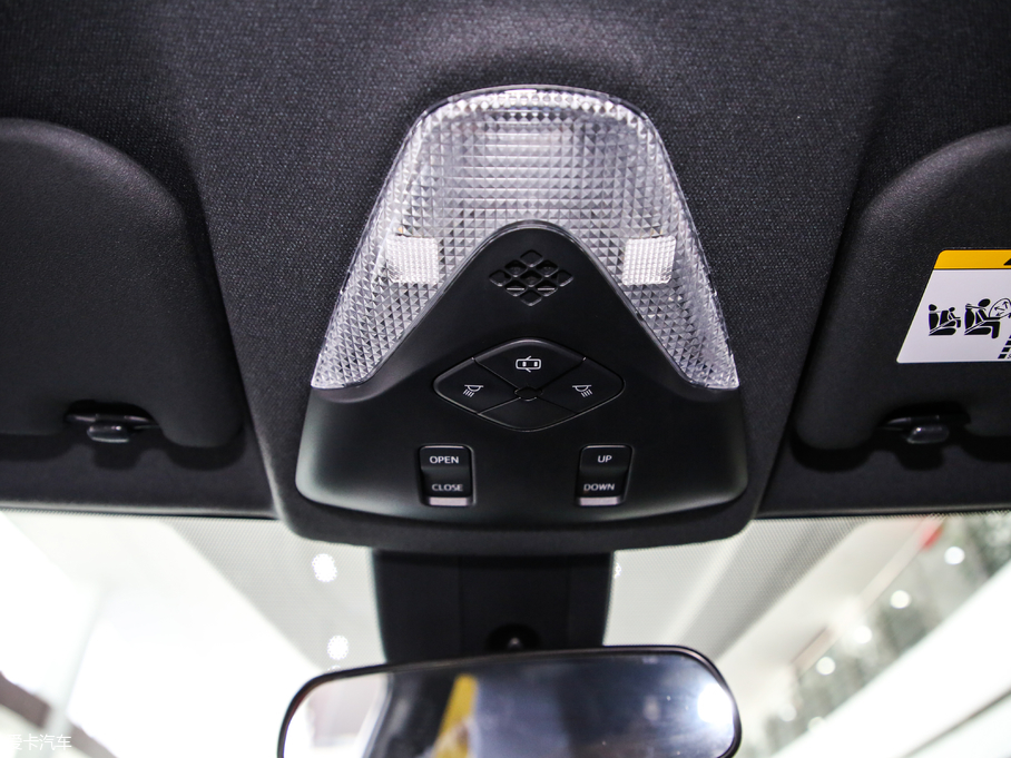 2018SC-HR 촰 2.0L CVTI V