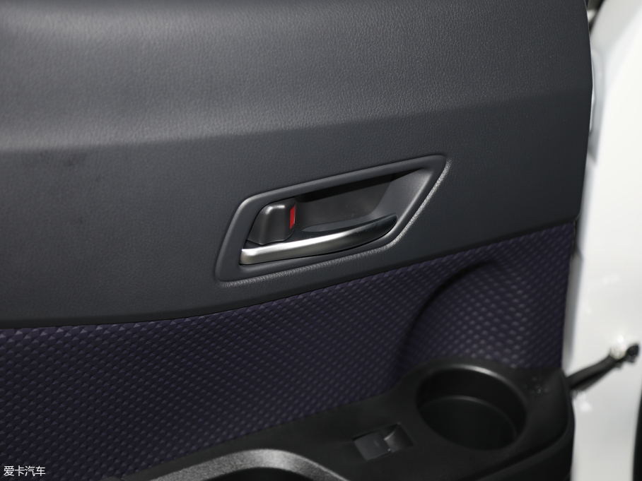 2018SC-HR 촰 2.0L CVTI VI