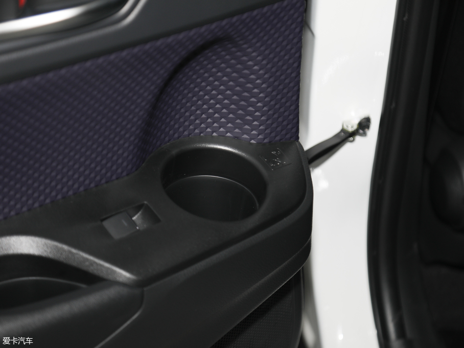 2018SC-HR 촰 2.0L CVTI VI