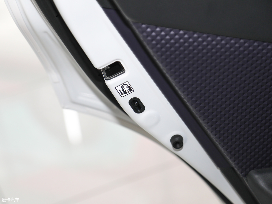 2018SC-HR 촰 2.0L CVTI VI