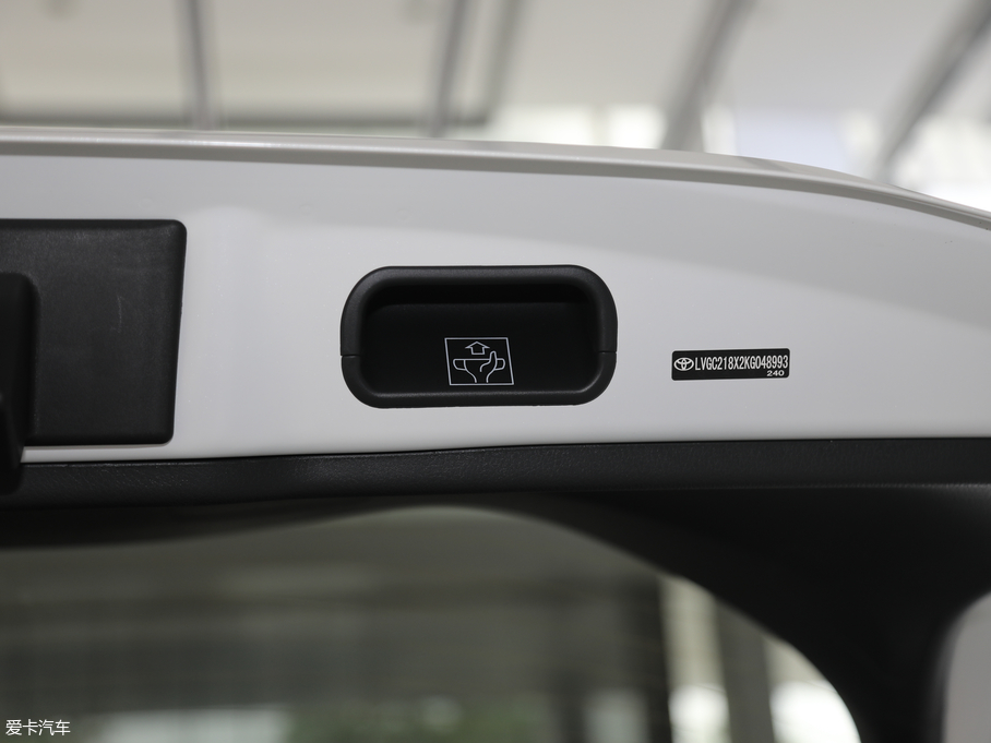 2018SC-HR 촰 2.0L CVTI VI