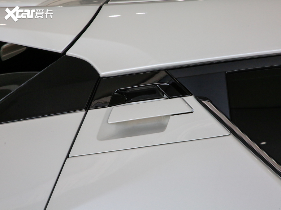 2018SC-HR 촰 2.0L CVTԽI V